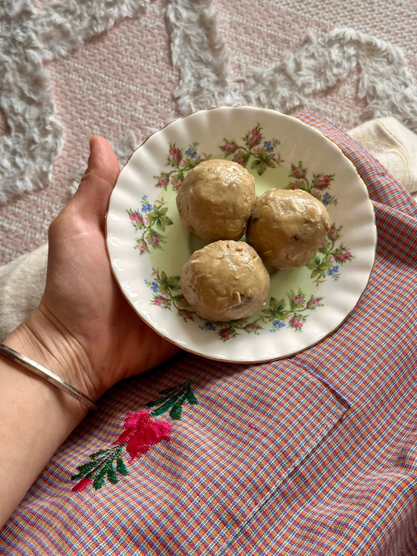 Tahini Walnut Energy Bites